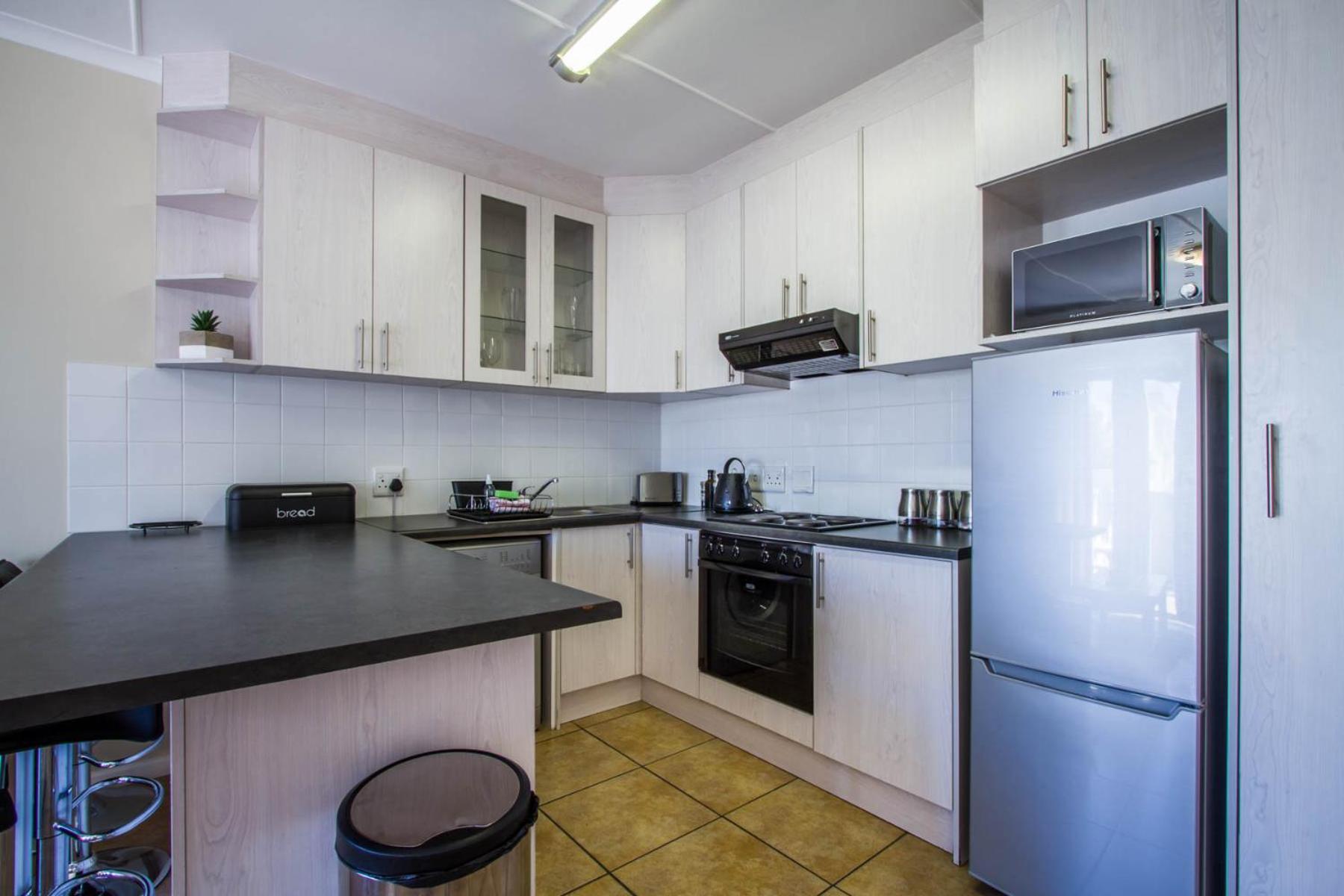 El Dorado Hotel And Self Catering Oudtshoorn Room photo