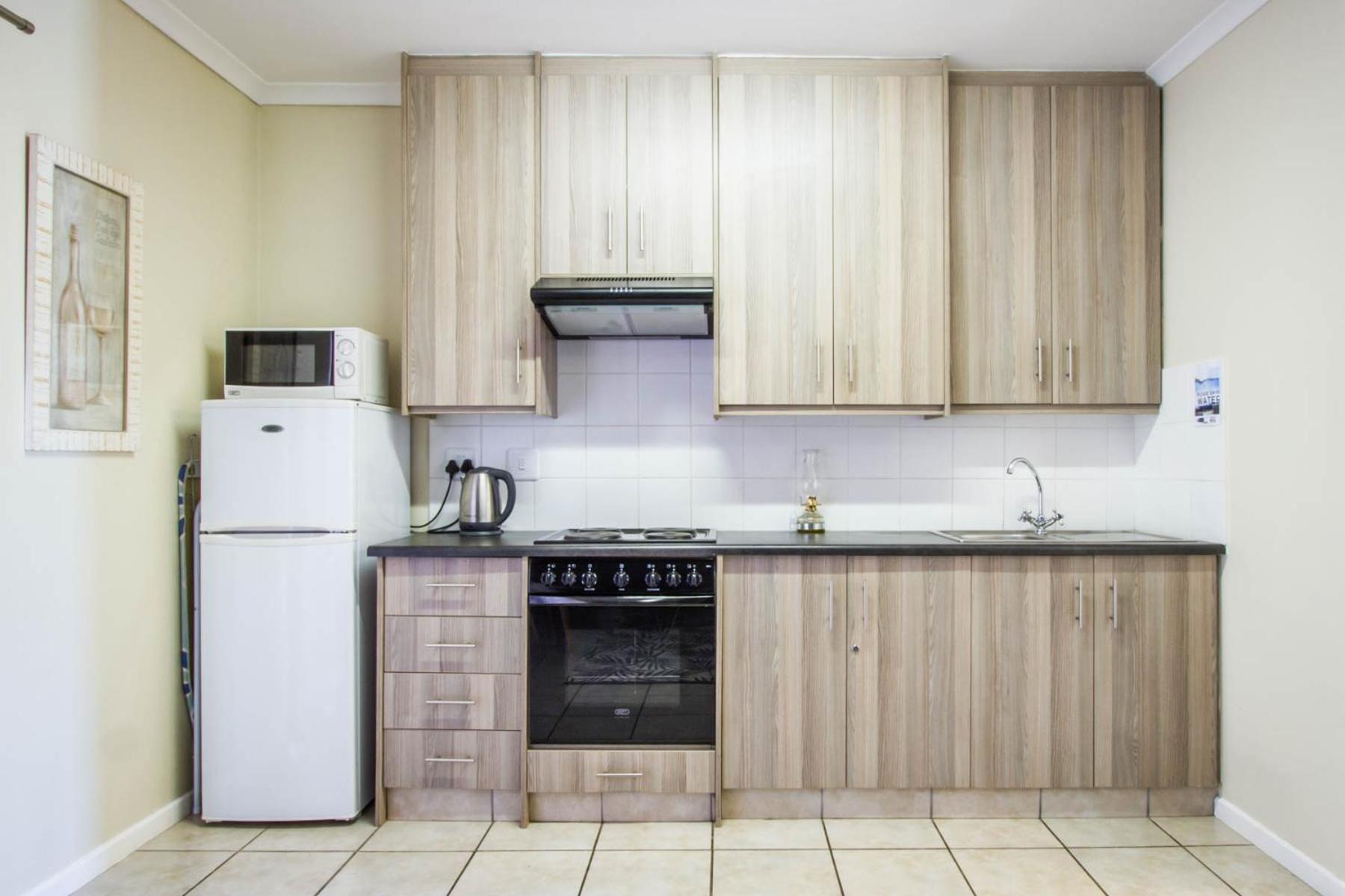 El Dorado Hotel And Self Catering Oudtshoorn Room photo